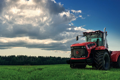 В новый сезон - с новым "Кировцем"