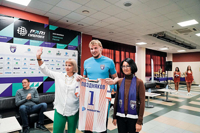 Новая "Нова": руководство команды представило болельщикам игроков