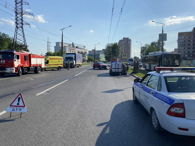 Погиб пешеход: в Тольятти произошла массовая авария