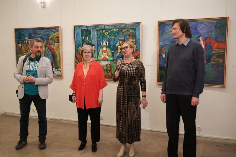 Поэзия деревни и библейских сюжетов в картинах: в Самаре открылась выставка Владимира Булекова