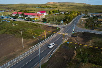 Благодаря нацпроекту в регионах в этом году отремонтируют более 800 дорог к школам