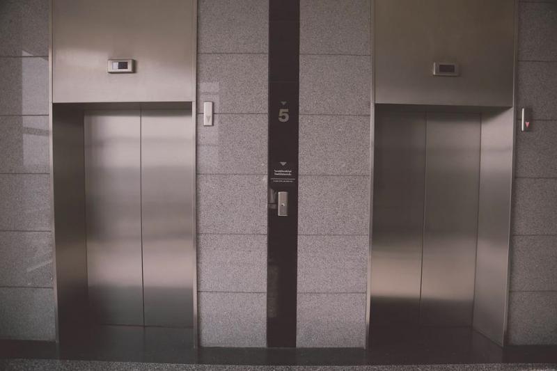 Втрое больше лифтов заменят в Самарской области