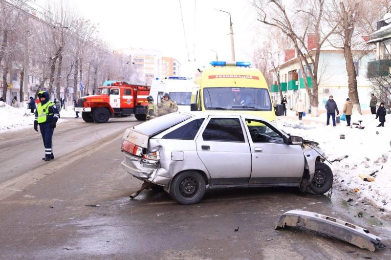 В Самарской области маршрутный автобус попал в ДТП