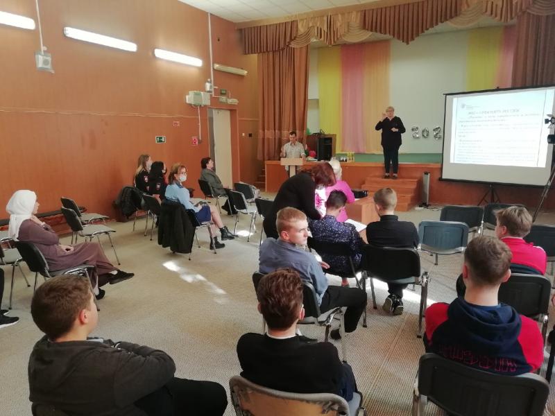 Подросткам с инвалидностью в Тольятти рассказали об уголовной ответственности за преступления