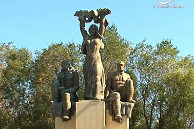 В Августовке благоустроили музейный парк и детскую площадку