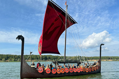 В Самарской области строят варяжские корабли для похода в Мариуполь