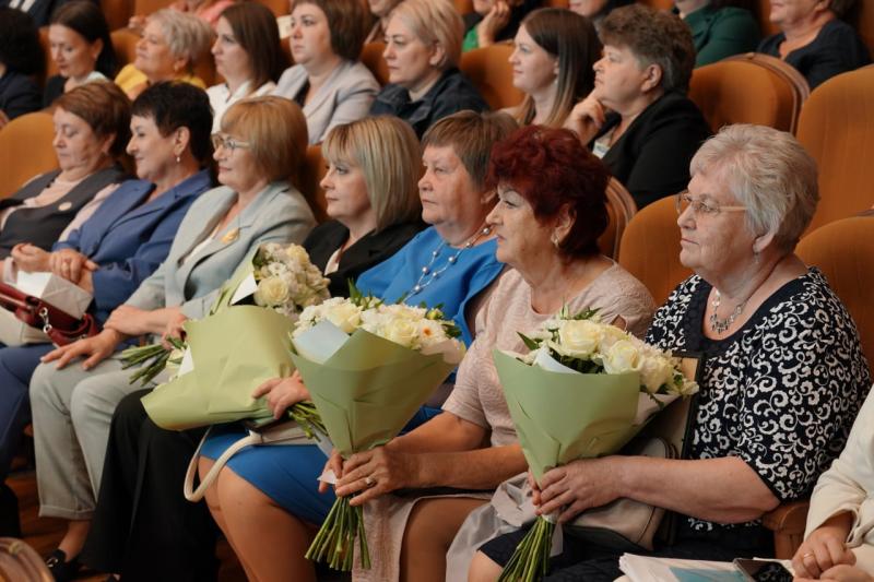 В Самарской области чествуют финансистов