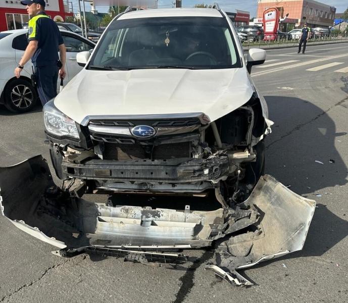 В Самаре женщина на Subaru Forester сбила 38-летнего мотоциклиста