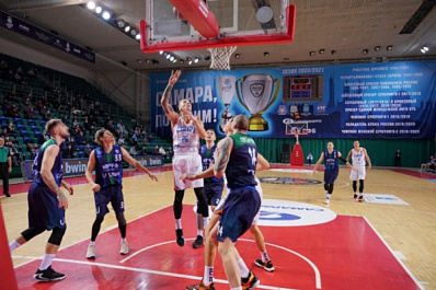 Баскетбольный клуб "Самара" обыграл команду "Университет-Югра" из Сургута