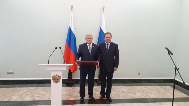 Председатель Самарской губернской думы Геннадий Котельников отмечен почетной грамотой президента