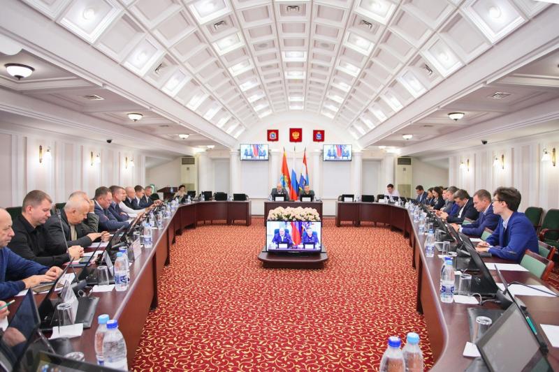 Депутаты ищут новые способы борьбы с нелегальной торговлей