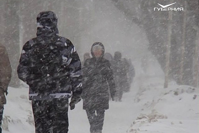 В Самаре из-за непогоды погибли два человека
