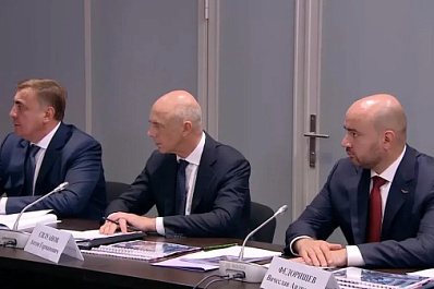 В Самаре Владимир Путин провел совещание по двигателестроению