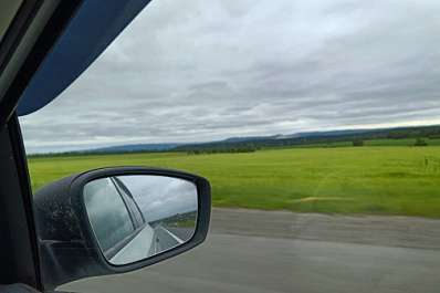 Стало известно, будет ли действовать запрет на покупку-продажу праворульных машин 