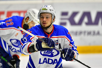 Накануне губернского дерби хоккейная "Лада" одолела "Барс" 