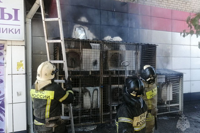 В Тольятти 29 мая в многоэтажке загорелся магазин