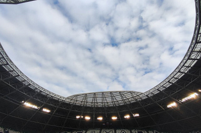 Глава Самары предложил приглашать школьников на матчи "Крыльев Советов"