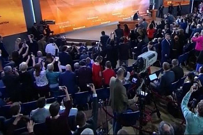 В 12:00 по московскому времени начнется большая пресс-конференция Владимира Путина