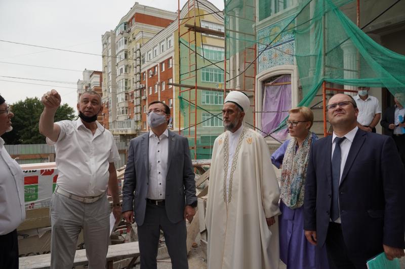 Губернатор оценил ход реконструкции Самарской исторической мечети