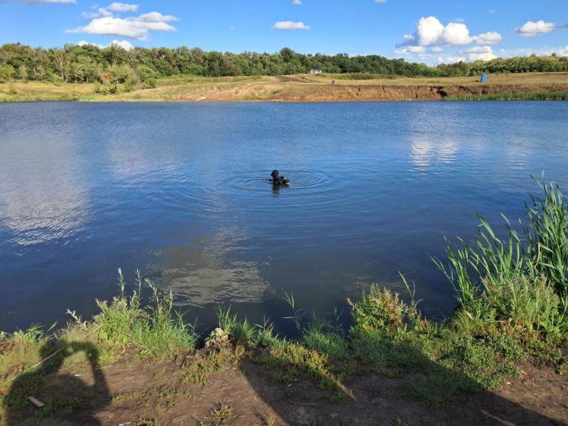 В Самарской области 19 августа водолазы нашли на дне озера автомобиль с мужчиной внутри