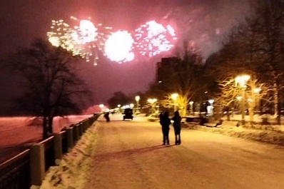 В Самаре прогремел салют в честь Дня защитника Отечества