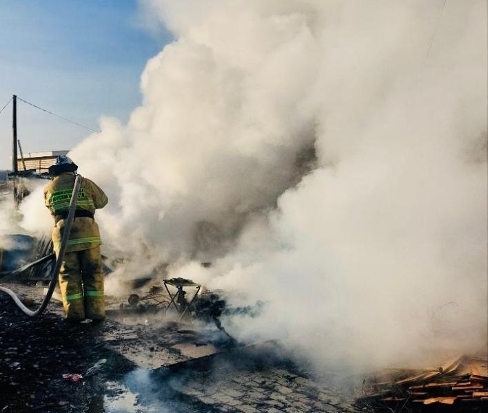 Утром 9 декабря в Кинельском районе горел частный дом