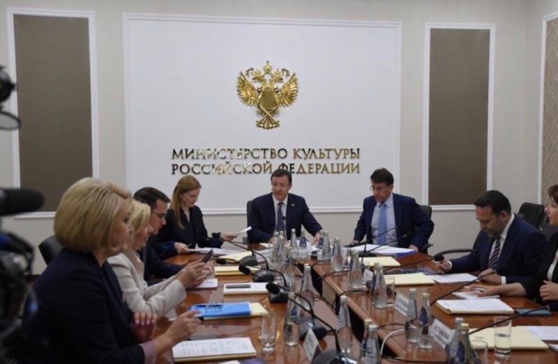 Дмитрий Азаров провел заседание рабочей группы Госсовета по культуре в Москве
