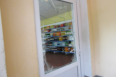 В Самарской области мужчина украл из магазина коньяк, колбасу и сладости на 11 тысяч рублей