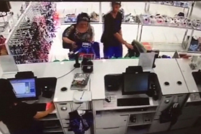 Тольяттинские полицейские разыскивают двух грабителей