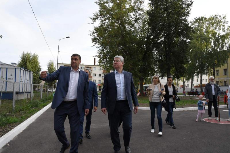 Виктор Кудряшов обсудил с главой Жигулевска перспективы развития города