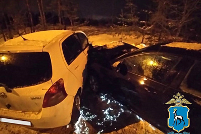 В Тольятти в ДТП с двумя иномарками пострадали два человека