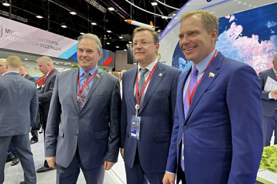 Дмитрий Азаров - о работе на ПМЭФ-2022: "Задачи, которые мы ставили по участию, - перевыполнены"