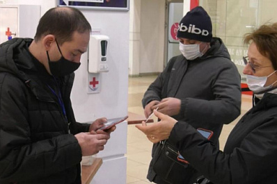 В самарском ТЦ проверили соблюдение антиковидных мер