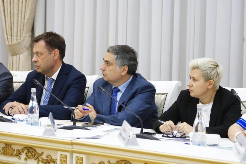 От больниц до школ: 119 проектов реализуют в регионе, заявил губернатор Вячеслав Федорищев