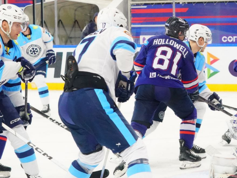 Губернатор Вячеслав Федорищев поздравил ХК "Лада" с победой