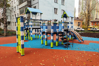 Осенью 2022 года в Октябрьском районе закончено благоустройство трех дворов