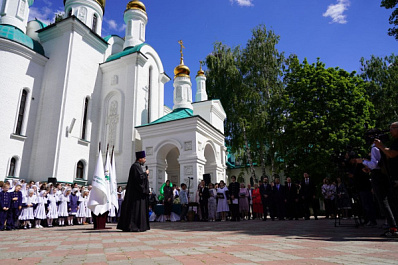 В Автограде отмечают 30-летие Тольяттинской классической гимназии