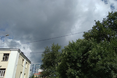 Дождь, гроза и сильный ветер движутся на Самарскую область