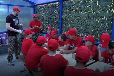 В учебно-оздоровительных лагерях Самарской области в самом разгаре юнармейская смена