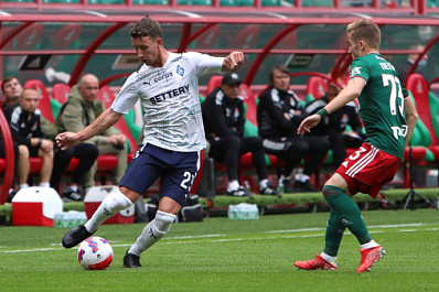 "Крылья Советов" в выездной игре уступили "Локомотиву"