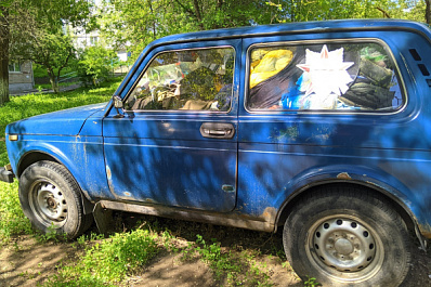 Улицы Тольятти очищают от брошенных автолюбителями 