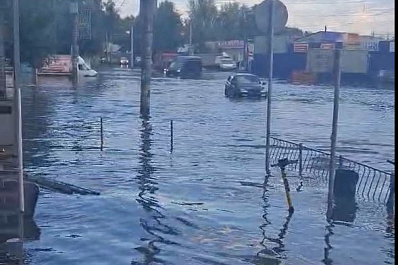 В Самаре после сильного ливня затопило несколько улиц