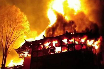 В Самаре горит ресторан "Золотая Пагода"