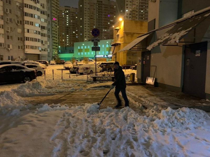 Во внутригородских районах Самары организована работа по ликвидации последствий снегопада