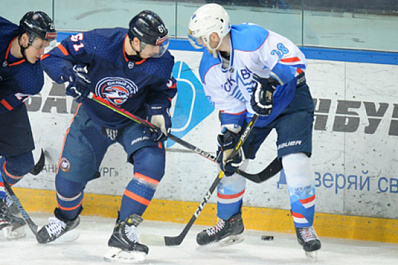 Самарский ЦСК ВВС забил шесть шайб в ворота "Южного Урала" 