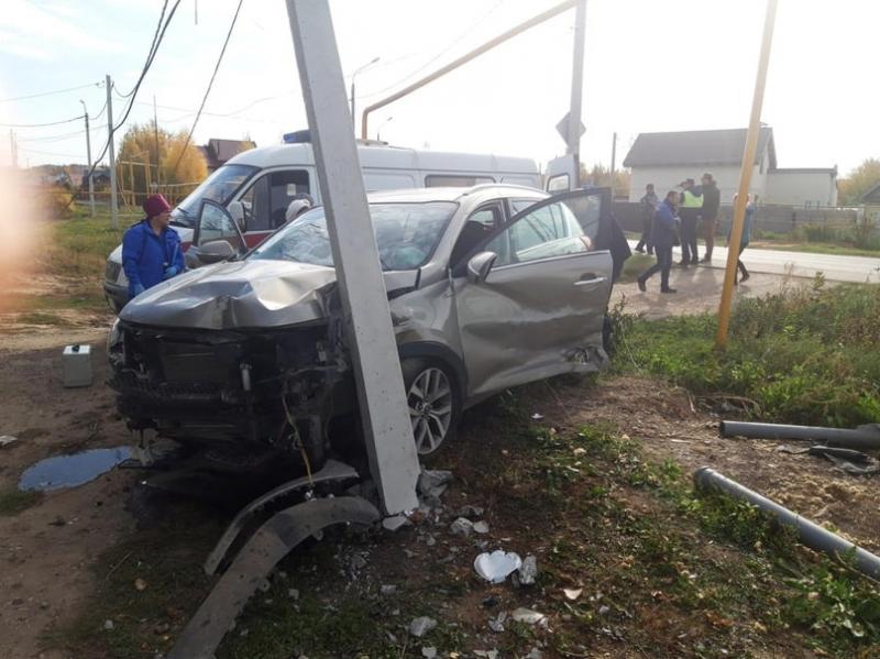 В Самарской области пьяный водитель на скорости снес опору газопровода