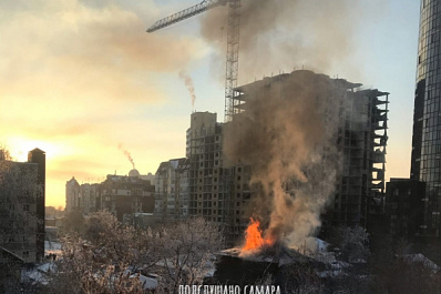 Крупный пожар на Вилоновской в Самаре: в двухэтажном доме нашли тела двух человек