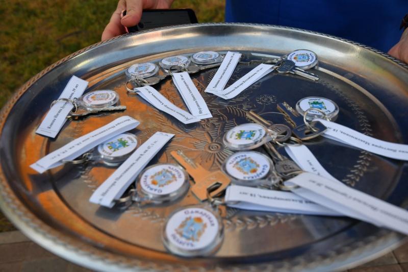 В Самарской области ключи от своих квартир получили 12 детей-сирот