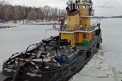 В Самарской области пустили ледоколы к Рождествено