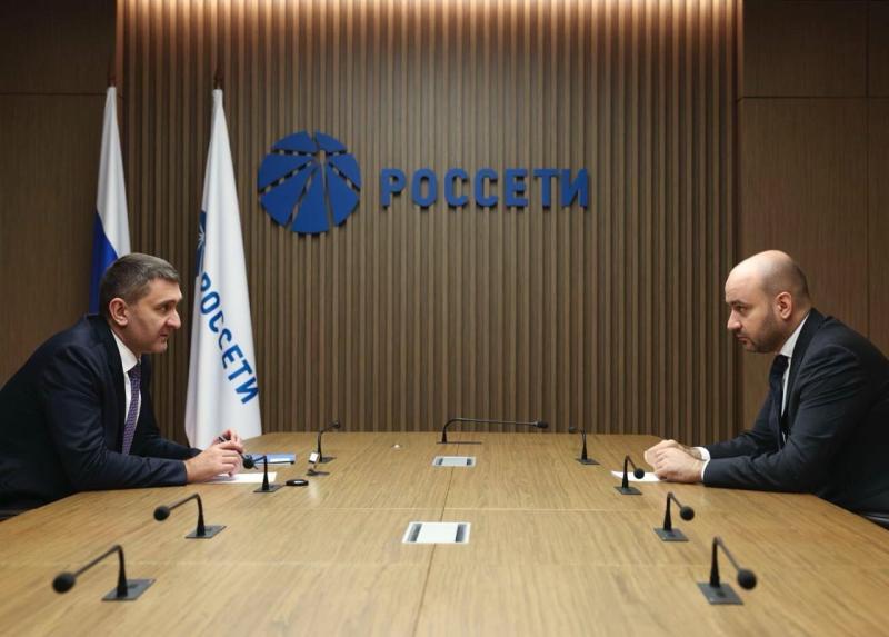 Губернатор Вячеслав Федорищев и гендиректор "Россетей" Андрей Рюмин обсудили развитие электросетей в регионе